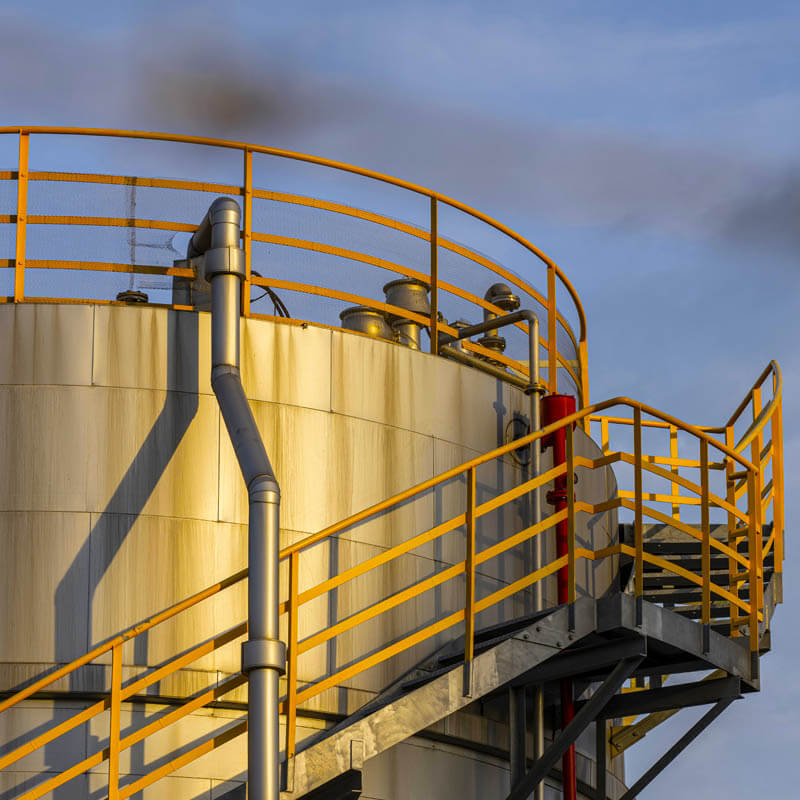 Drivmedelsstationer och depåer